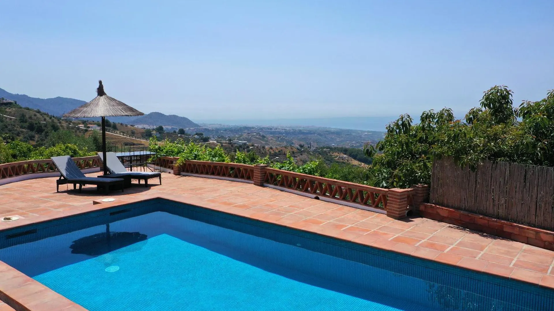 Villa Cuatro Caminos Spainsunrentals 1039 Frigiliana